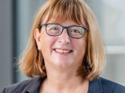 Frau Andrea Urban-Tata, Evaluation (vornehmlich)