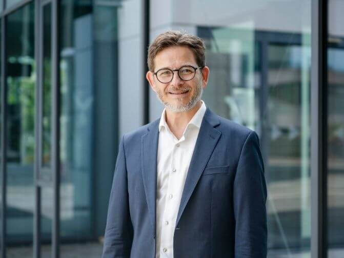 Porträt von Prof. Dr. Kaid Darwiche