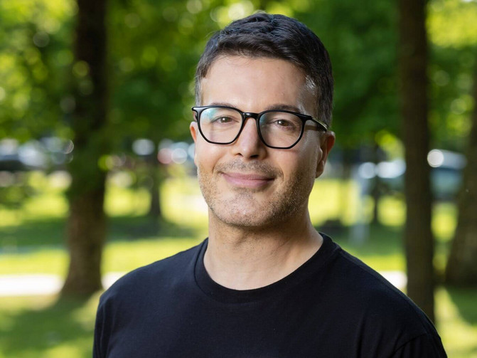 Direktor der Klinik für Psychosomatische Medizin und Psychotherapie im LWL-Universitätsklinikum Bochum, Prof. Georgios Paslakis.